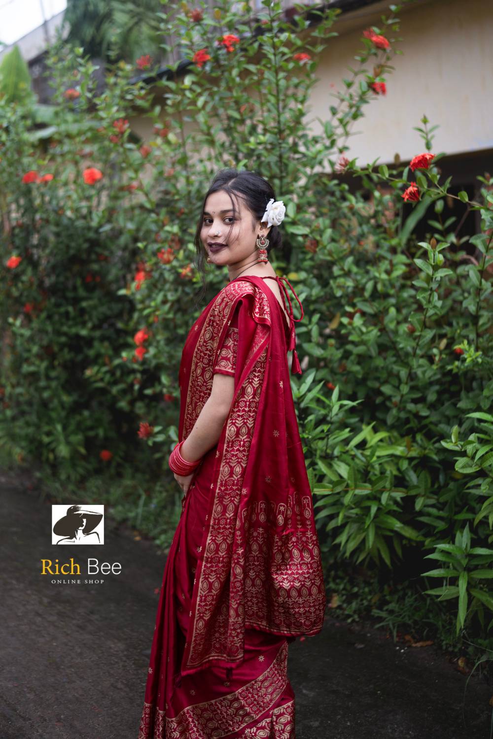 বধুয়া বেনারসি