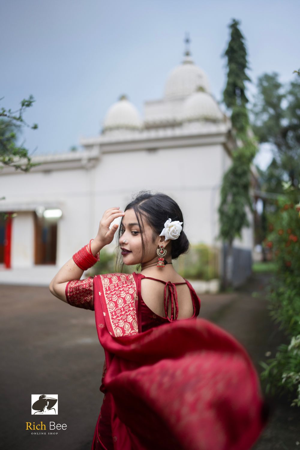 বধুয়া বেনারসি